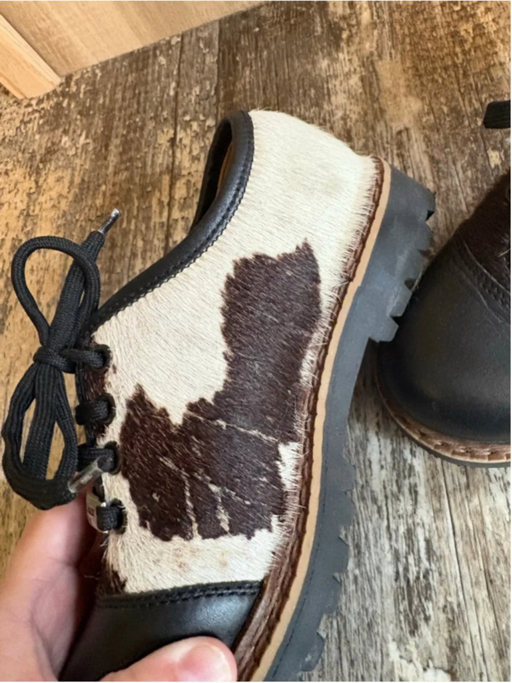 Vintage Michel Jordi Genuine Cowhide Hair-On Hide Oxford Shoes – Size 35